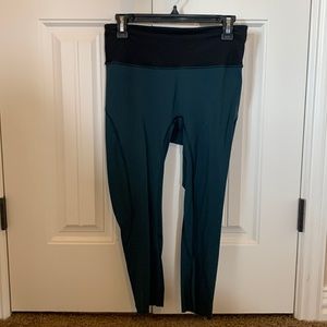 Lululemon Run the Day Crop 21”